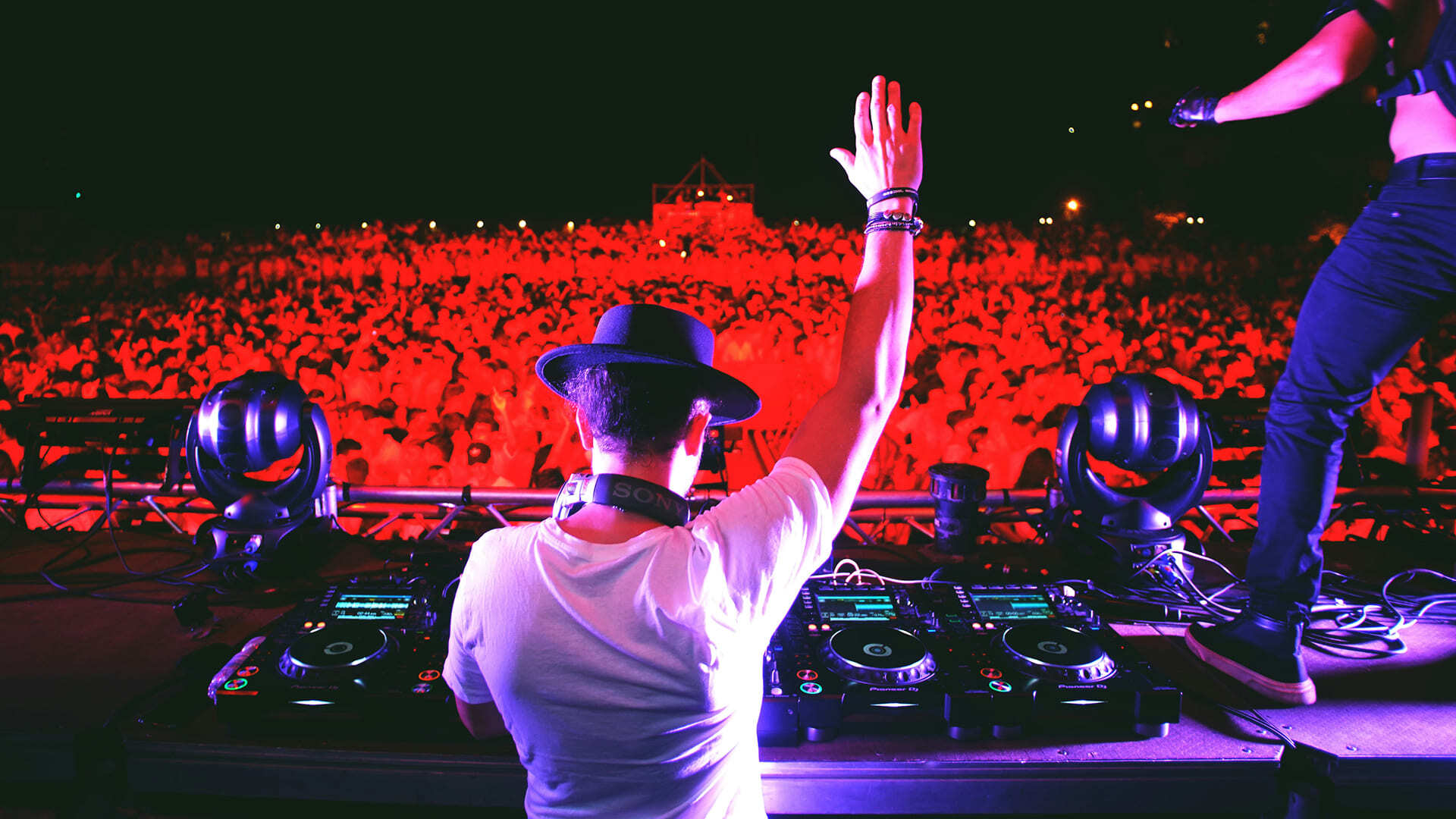 dj